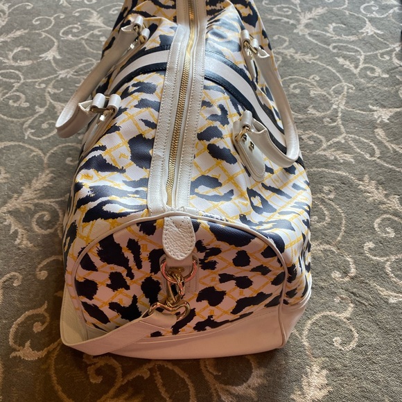 L.A.M.B. by Gwen Stefani Samburu Duffel Bag  Travel Tote Designer w/ Duster Bag - Picture 8 of 16